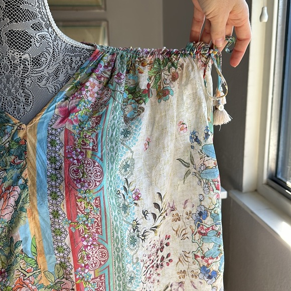 Johnny Was Gardenia Top Multi Color Short Sleeve V-Neck Silk Foral Blouse - Picture 4 of 12